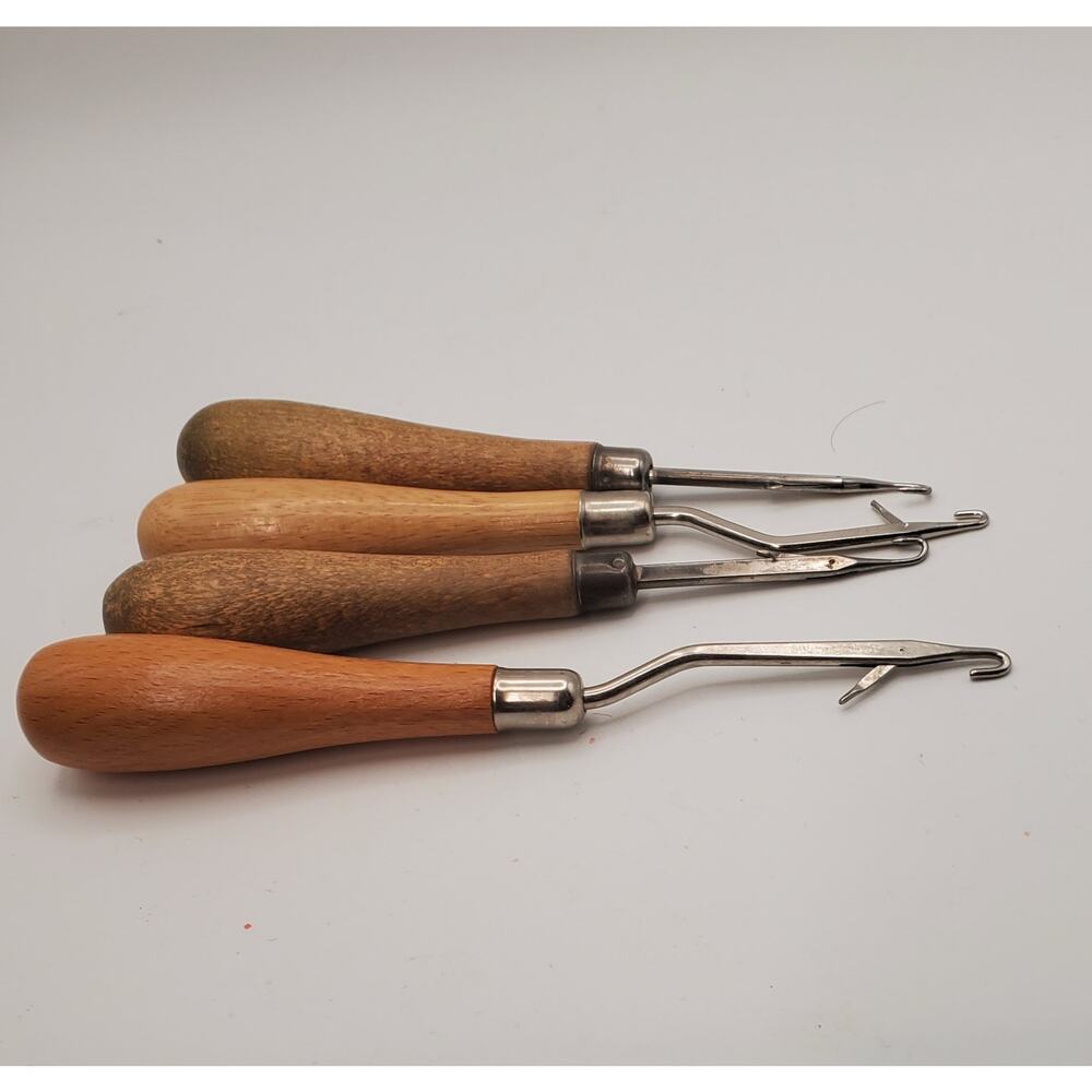 4 Vintage Latchhook Tools Rug Making Hair Braid Maintenance